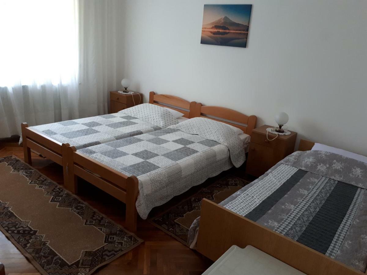 Apartman Ivan Lägenhet Pula Exteriör bild
