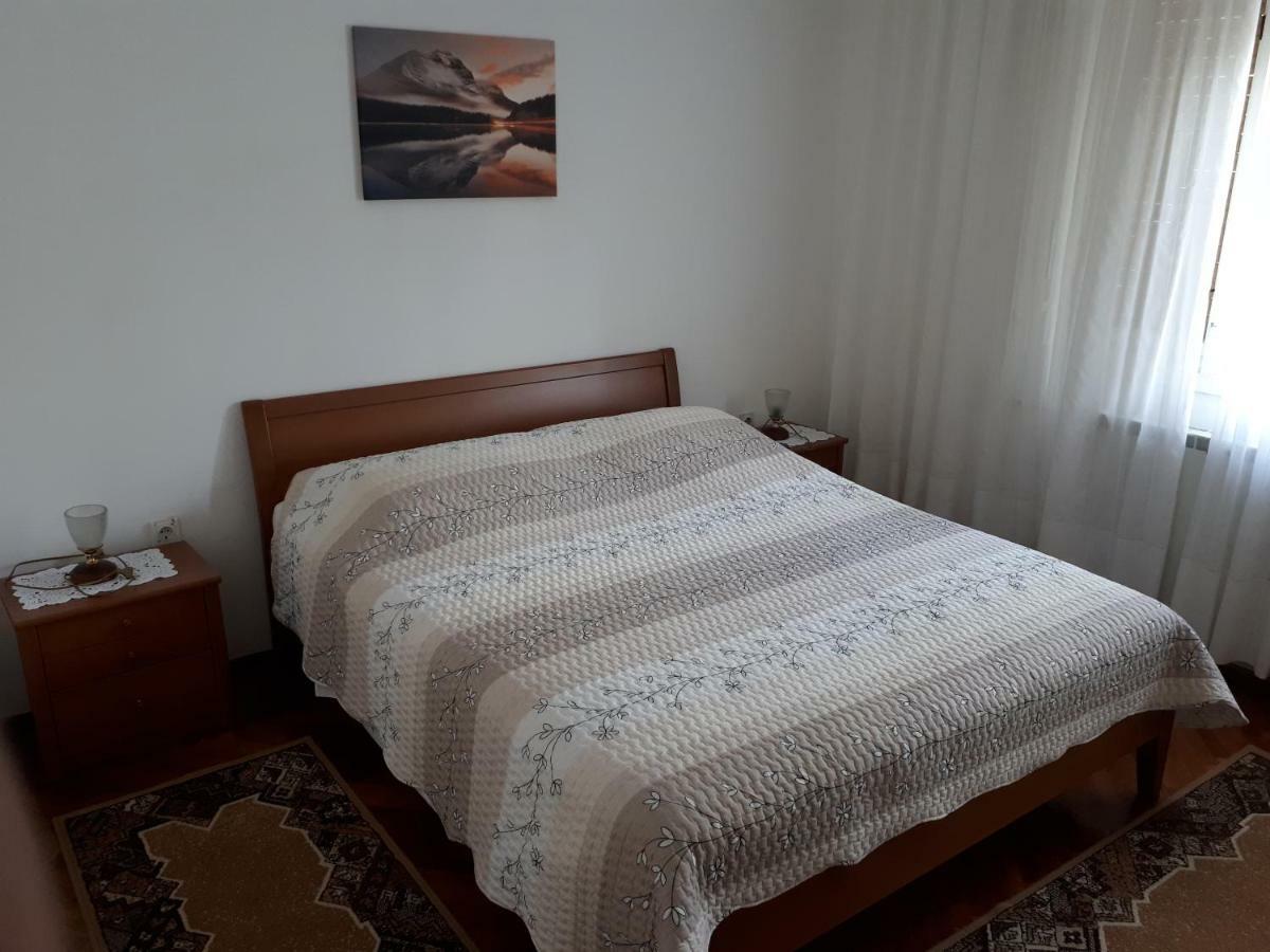 Apartman Ivan Lägenhet Pula Exteriör bild